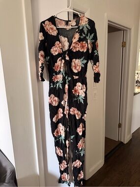 Forever 21 Black Floral Long Sleeve Maxi Pant Suit with Peach and Green Blooms